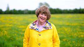 Pam Ayres