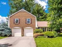 Open House: 2:00 PM - 4:00 PM at 9909 Shrewsbury Ct