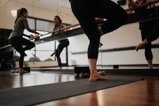 ONX - Pop-up: Barre w/ Michelle (in studio only)