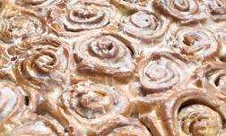 Cinnamon Roll Social