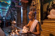 Half Day Private Evening Ceremony at Meenakshi Temple Madurai