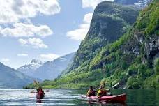 Nærøyfjord: 3 Day Kayaking and Camping Tour from Flåm