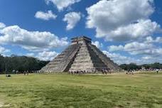 Chichen Itza and Cenotes Tour: Explore Mayan History and Natural Wonders in Cancun