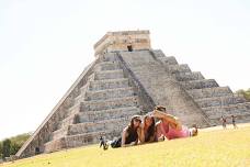 Cancun: Chichen Itza, Ik Kil Cenote, and Valladolid Day Trip