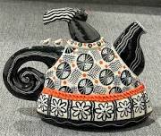 Decorative African Arts & Crafts