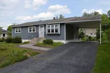 Open House: 11am-1pm EDT at 48 Phillips Rd, Leominster, MA 01453