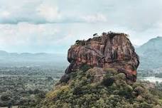 Day Tour to Dambulla & Sigiriya from Colombo: Explore Ancient Temples and Rock Fortress