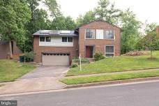 Open House: Sat 6/15 1:00 PM-3:00 PM