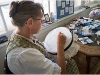 «Hand embroidery circle» in the Museum Appenzell