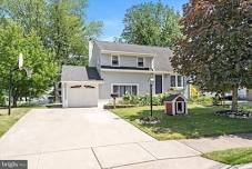 Open House: 12:00 PM - 2:00 PM at 23 Braver Dr