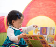 Bilingual Books and Babies at La Farge Library