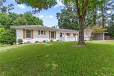 Open House: 2-4pm CDT at 3735 34th Ave E, Tuscaloosa, AL 35405