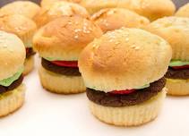 Hamburger Cupcakes C&M