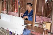 Chiang Mai Weaving Experience: Discover Local Village Culture and Sustainable Practices