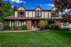 Open House: 1:00 PM - 3:00 PM at 53 Oakridge Dr