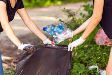 Chiang Mai Forest School – Community Clean-up