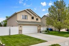 Open House: 10:00 AM - 12:00 PM at 566 W 1875 S