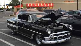 Cruise Night at Freddy’s Burgers