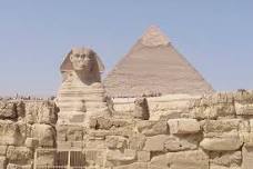 Private Full-Day Tour: Explore Giza Pyramids, Sphinx, Memphis and Sakkara