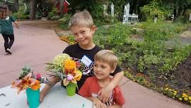 Pine Hill Kid's Classes: Flower Arranging