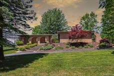 Open House: 12-2pm EDT at 945 E Gunn Rd, Rochester, MI 48306