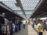 Oi Racecourse Flea Market | Oi Racecourse - Tokyo City Flea Market | Shopping in Tokyo