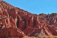 Private Tour: Rainbow Valley and Petroglyphs Exploration in San Pedro de Atacama