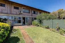 On Show - R 1 390 000 - Amanzimtoti - 3 Bedroom Apartment