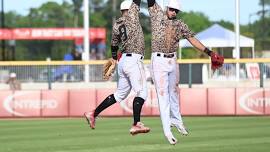 Rocket City Trash Pands vs Pensacola Blue Wahoo’s