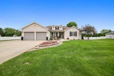 Open House: 1-3pm CDT at 1846 Wiley Ridge Rd, Kankakee, IL 60901