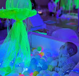 Reading - Weds - 4-36mo - GlowBairns Sensory - 12:30pm