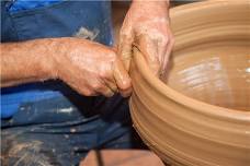 CLAY CLASSES/ Wheel Throwing (Ages 7 - 9) / Start of session