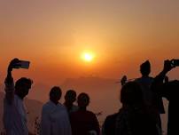 Kolukkumalai Munnar Tour