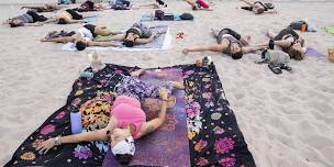 Yoga-Full moon-Sound Healing @ The Beach