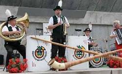 Waterloo German Band play concert at Bellevue Park