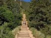 HIKE THE MANITOU INCLINE!