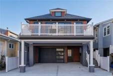 Open House: 1-3pm EDT at 66 Delaware Ave, Long Beach, NY 11561