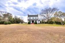 Open House: 10am-1pm EDT at 5346 Elliott Hwy, Mayesville, SC 29104