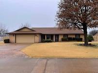 Open House: 2-4pm CDT at 520 Applewood, Enid, OK 73701