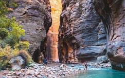 May 17-22 Zion & Bryce National Parks, & Horseshoe Bend $349 (5 Nights+Van)