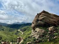 Hike to Eagle Rock from Top of Reseda!