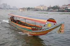 Private Thonburi Longtail Boat Tour & Wat Pho Visit