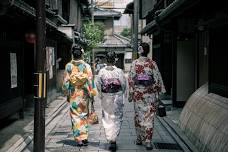 FUROSHIKI AND KIMONO: TRADITIONS OF JAPAN