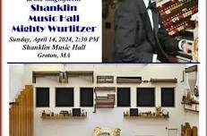 Richard Hills at the Mighty Wurlitzer