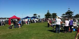 Lakes Entrance Foreshore Market - On the foreshore — Beachcomber Holiday Units Lakes Entrance Accommodation