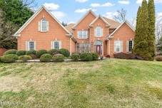 Open House: 2-4pm EDT at 12821 High Oak Rd, Knoxville, TN 37934