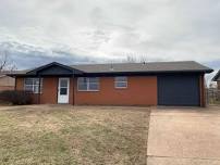 Open House: 2-4pm CDT at 227 S 2nd St, Waukomis, OK 73773