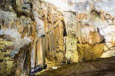 Paradise Cave Tour: Explore Southeast Asia