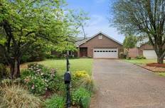 Open House: 12-12am CDT at 104 Meadowcrest Dr, Florence, AL 35630 - FLORENCE