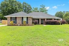 Open House: 11am-2pm CDT at 134 Destrehan Rd, Fairhope, AL 36532